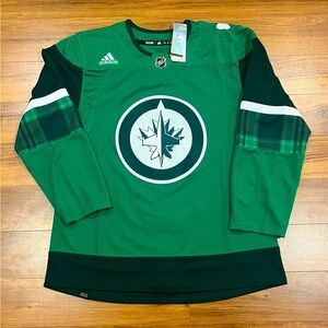 NEW -Winnipeg Jets adidas Kelly Green St. Patrick's Day Authentic Jersey…